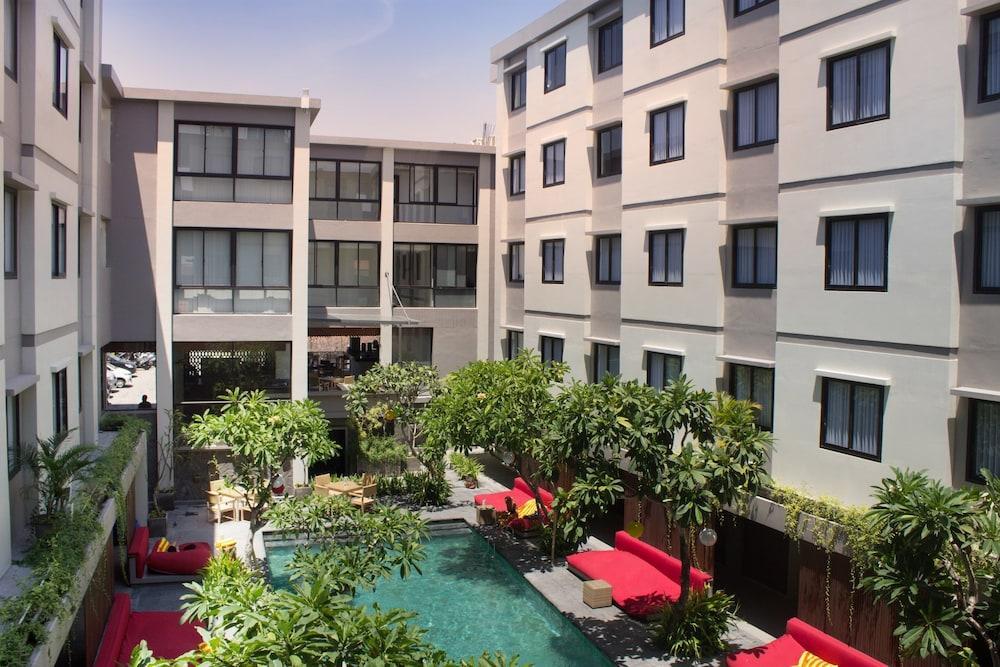 Savvoya Hotel Seminyak Exteriör bild
