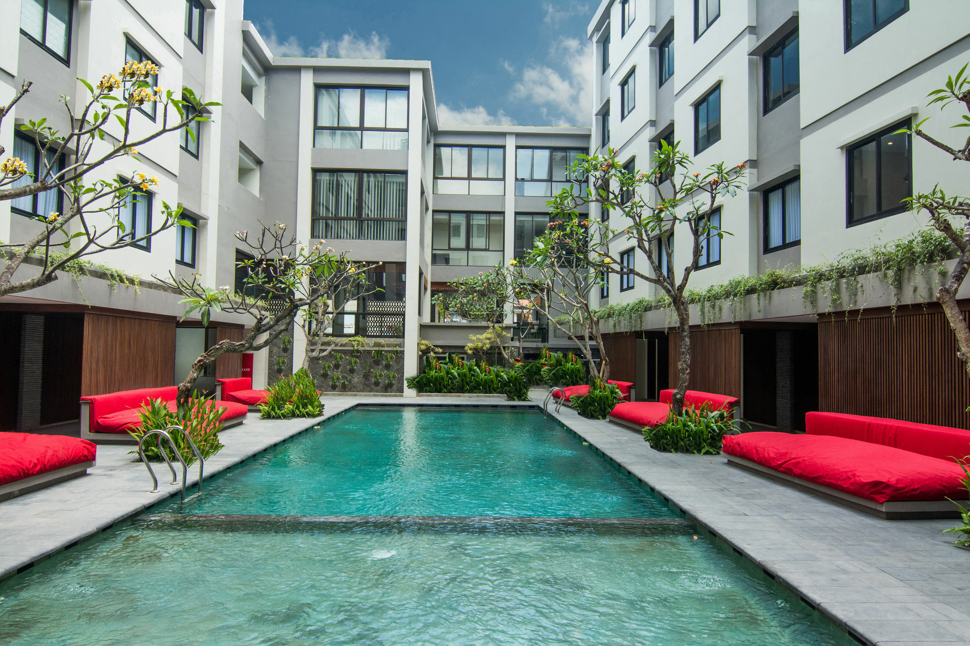 Savvoya Hotel Seminyak Exteriör bild