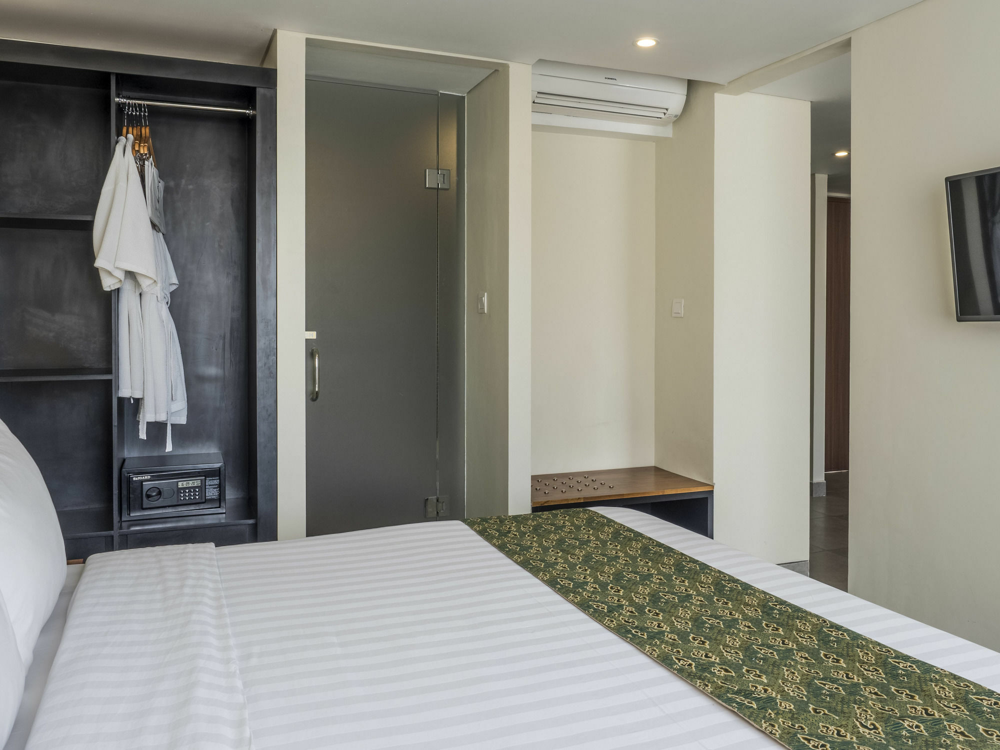 Savvoya Hotel Seminyak Exteriör bild
