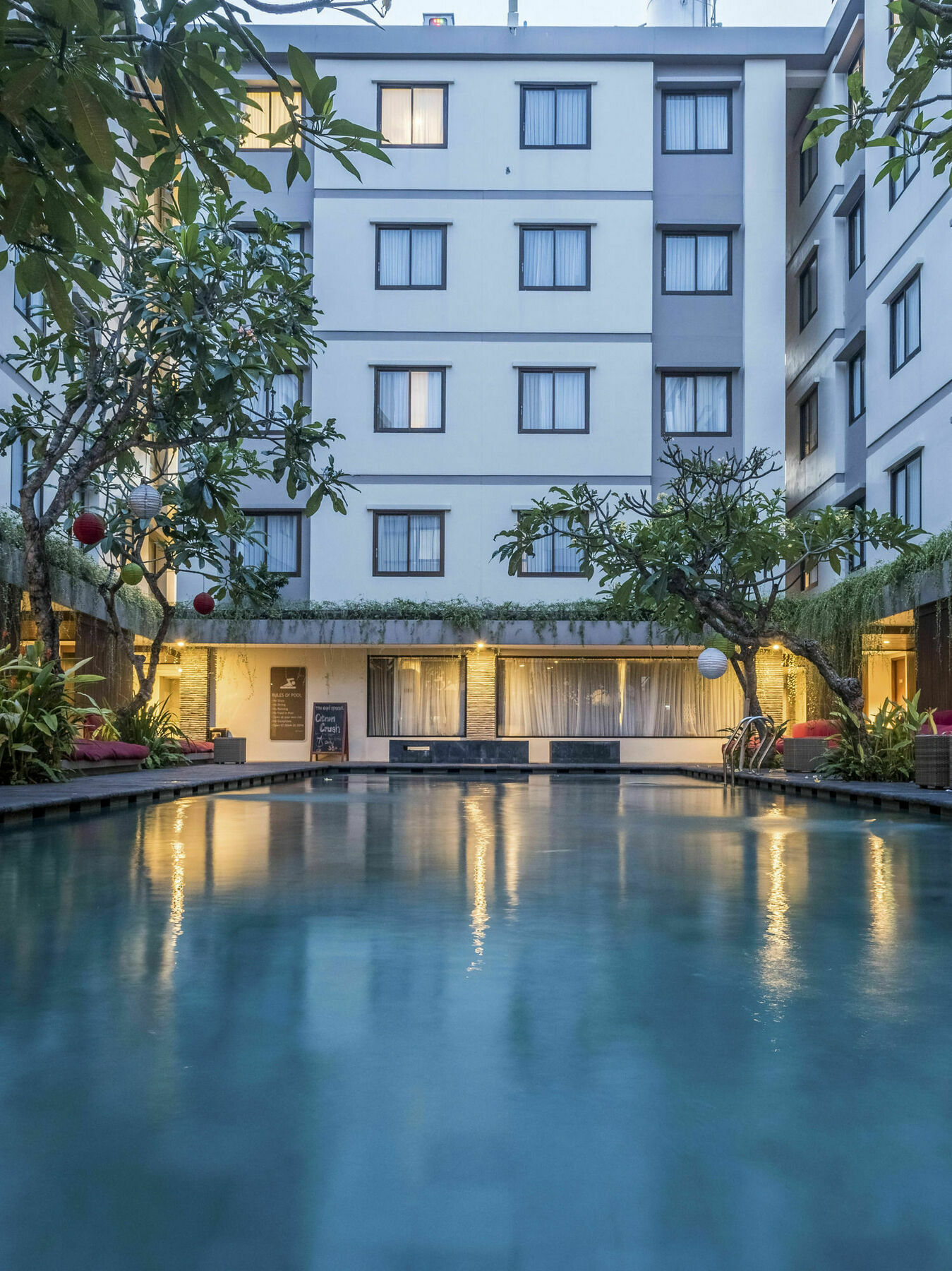 Savvoya Hotel Seminyak Exteriör bild