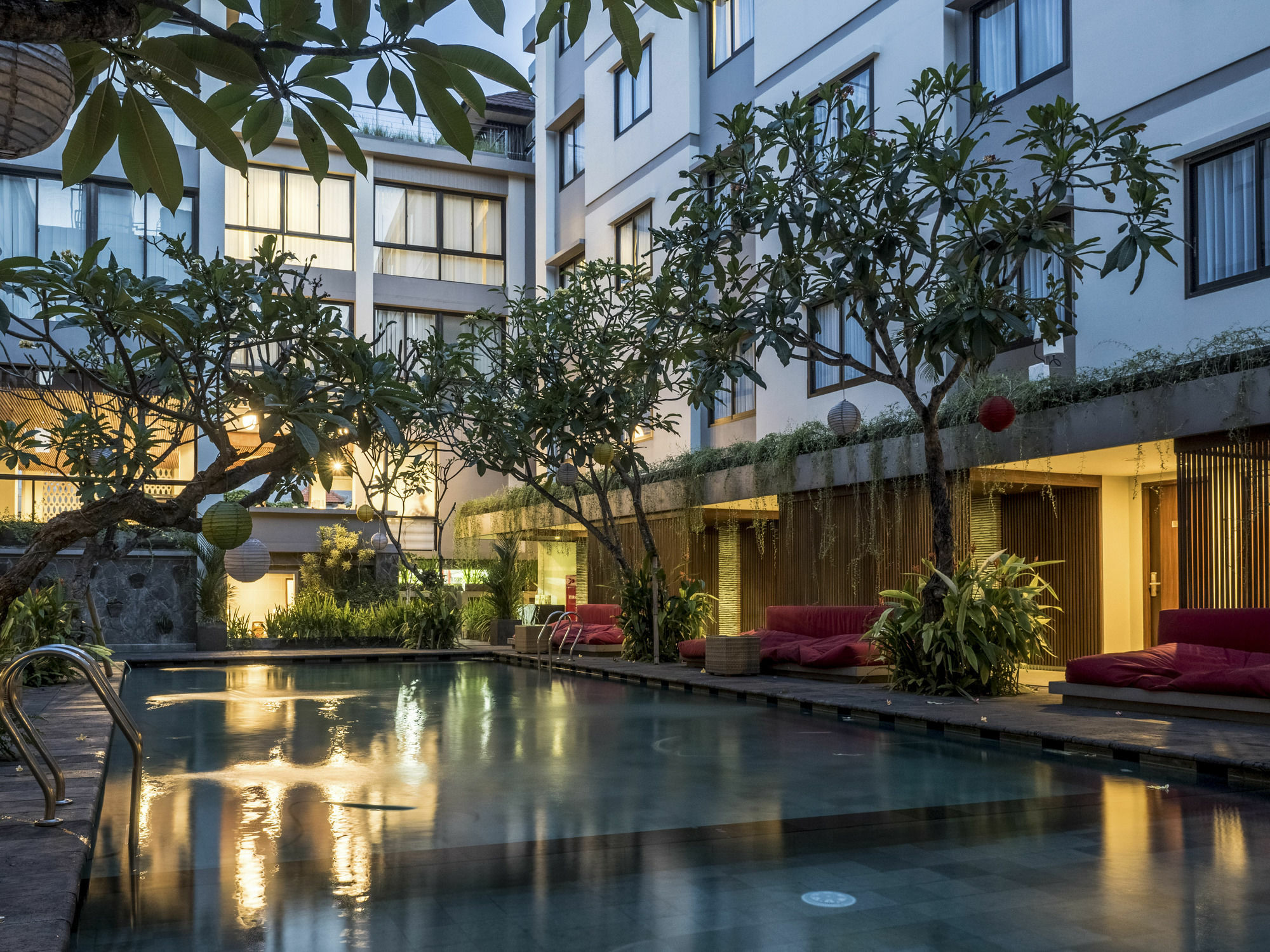 Savvoya Hotel Seminyak Exteriör bild
